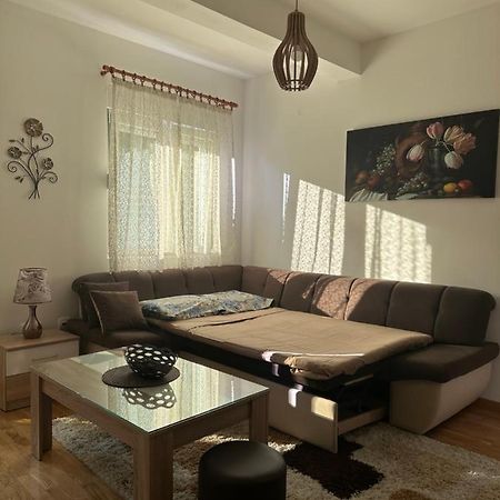Kropa Apartman 포드고리차 외부 사진
