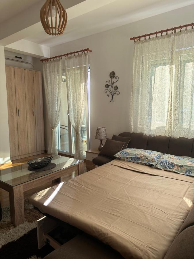 Kropa Apartman 포드고리차 외부 사진