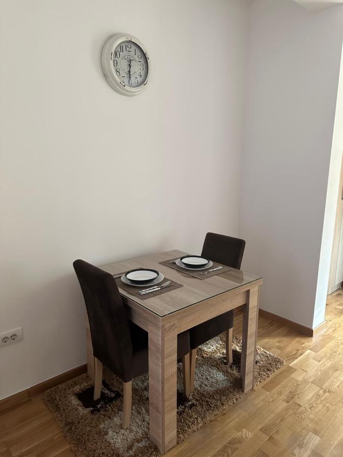 Kropa Apartman 포드고리차 외부 사진