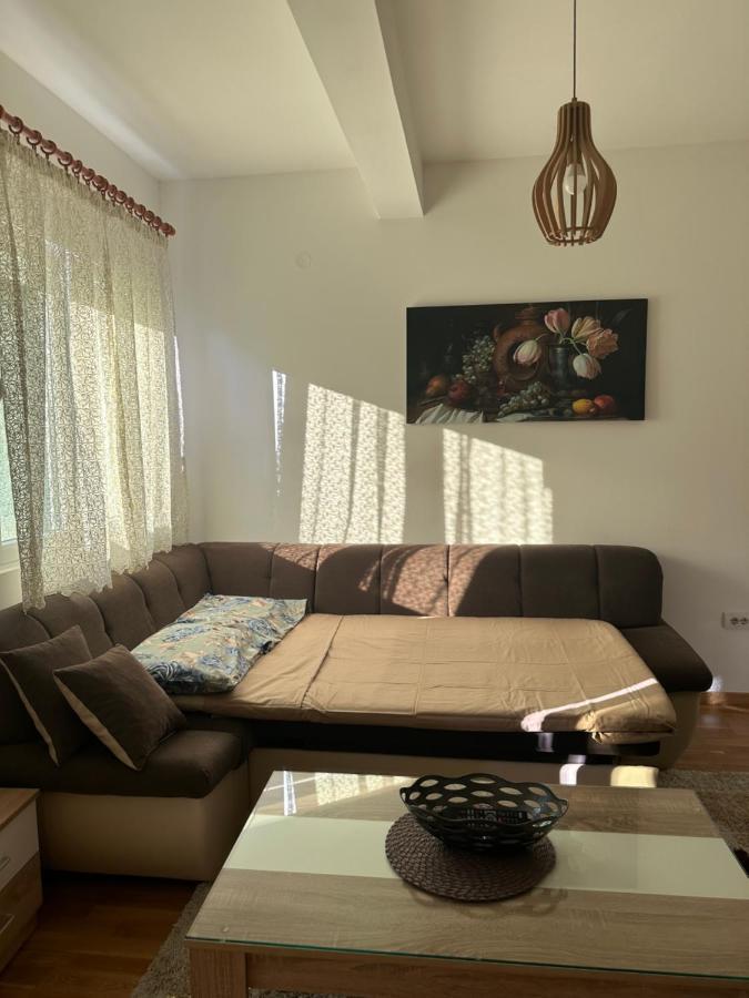 Kropa Apartman 포드고리차 외부 사진